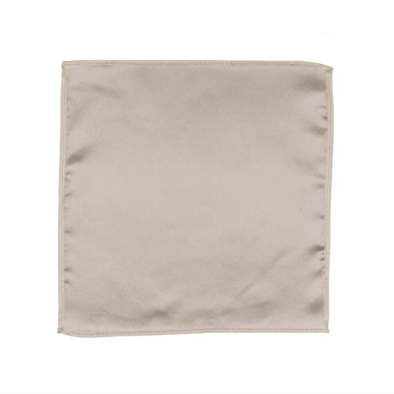 Color pocket square: cream | Handmade by van den Bosch